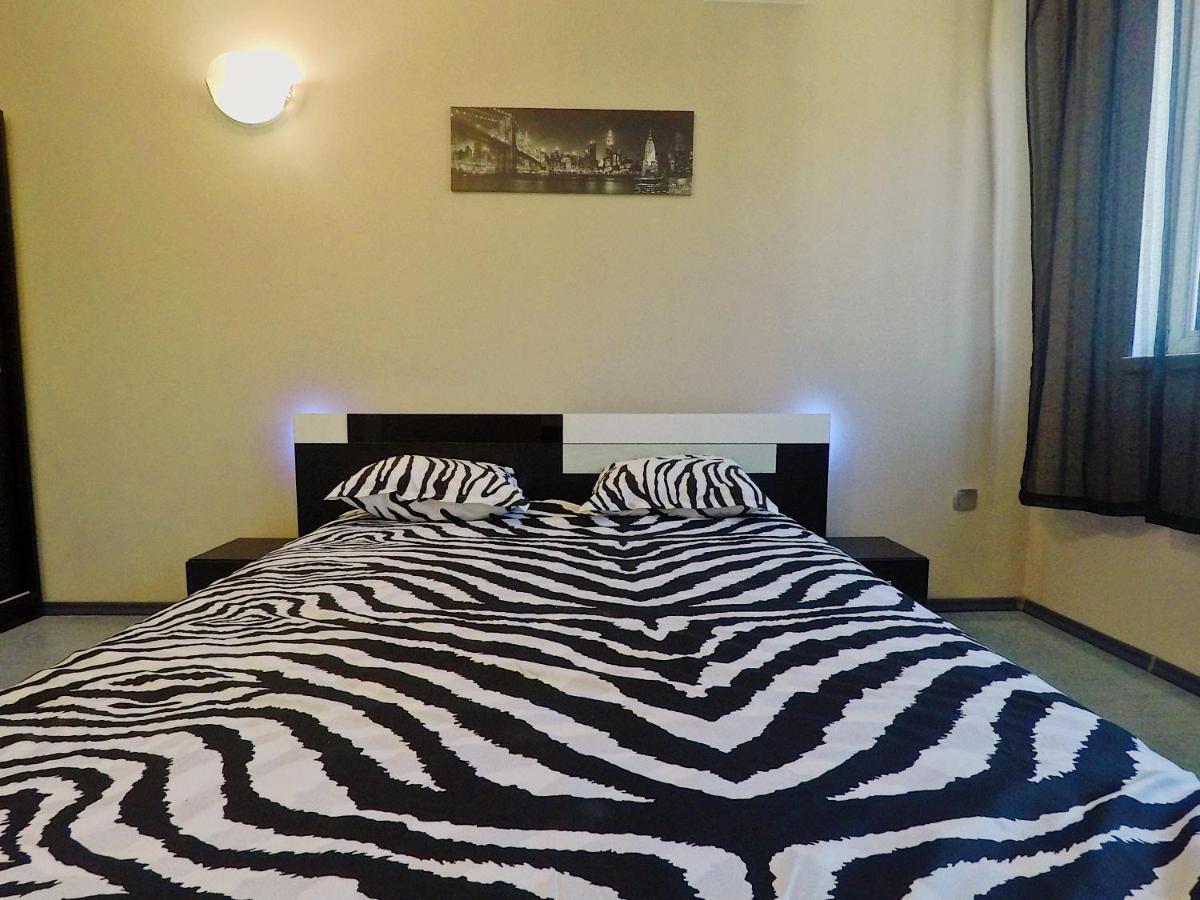 Spacious And Bright Maisonette Varna Center Exterior foto
